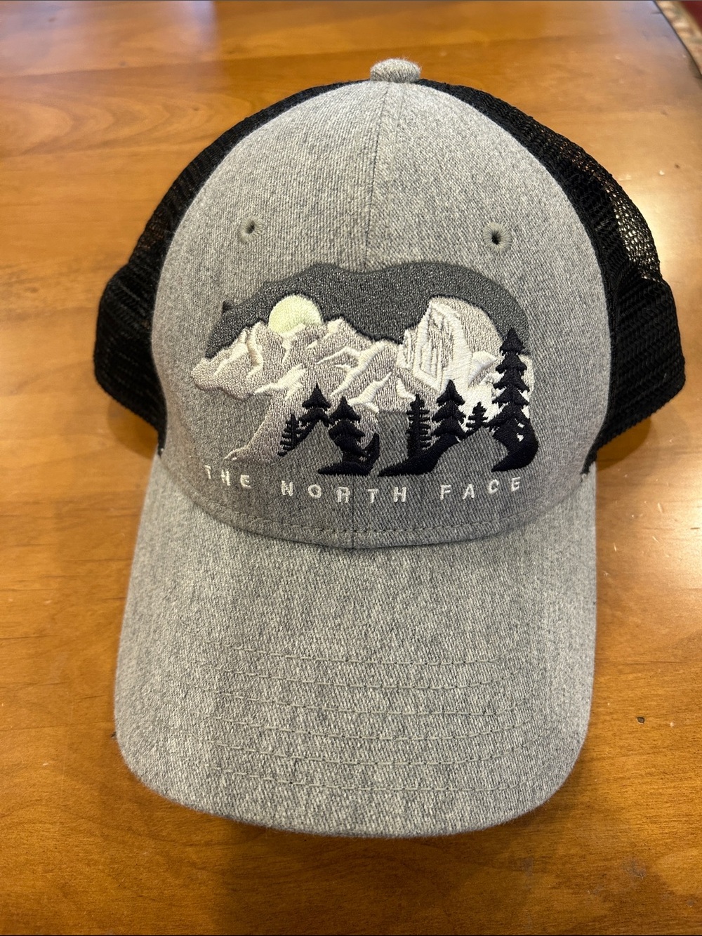 The North Face embroidered logo mudder trucker hat